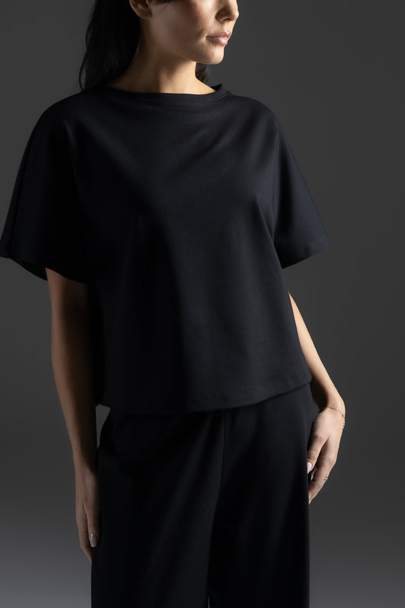 Lounge by Luin T-Shirt Black