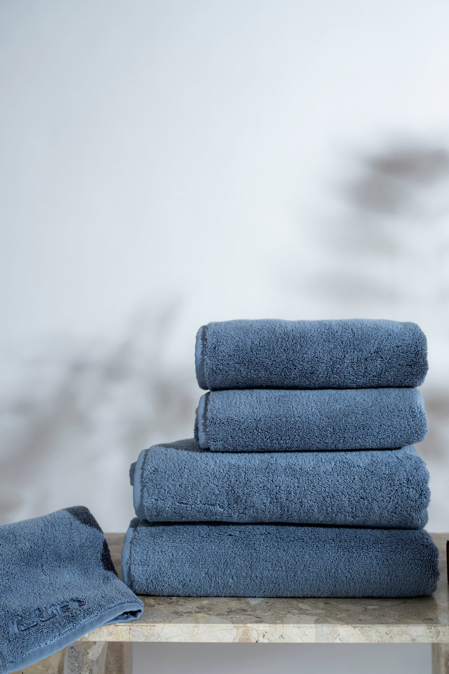 Hand Towel 50x80 cm Soft Blue