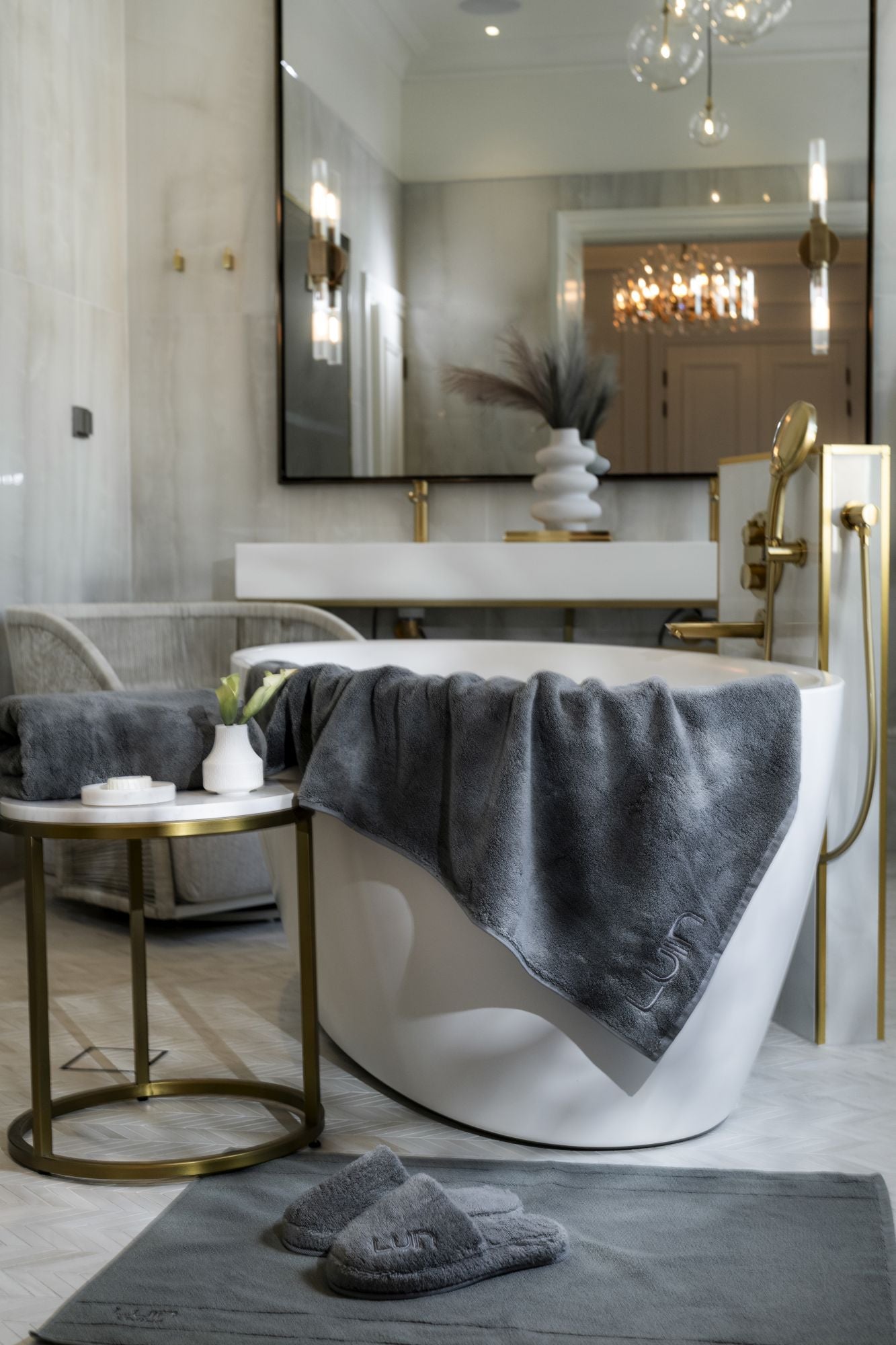 Grande Towel 100x180 cm Granite