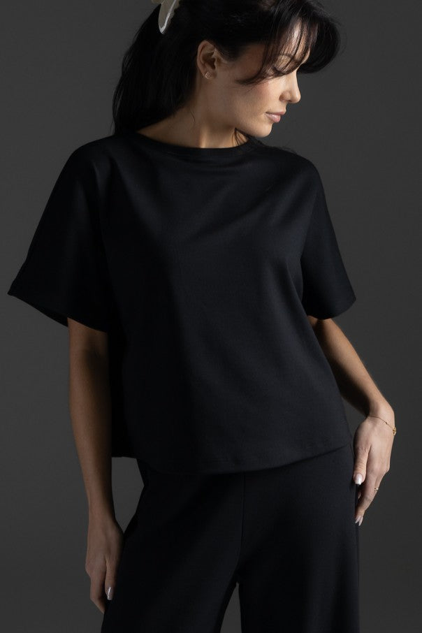 Lounge by Luin T-Shirt Black
