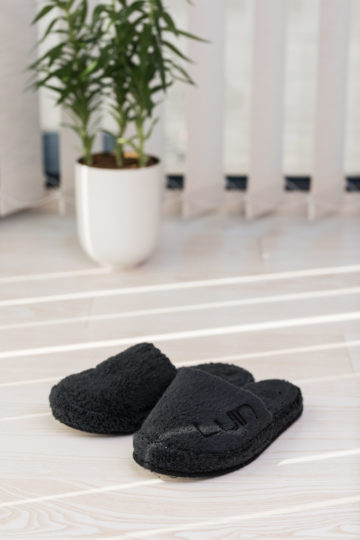 Cosy Bath Slippers Black