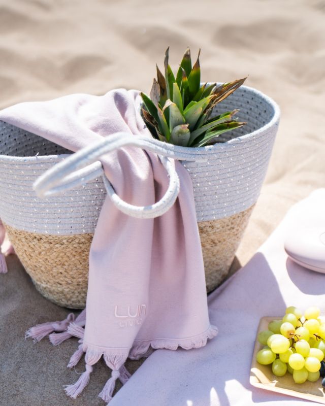 Summer's must-have towels are soft, lightweight and fast-drying.

Beach days' best companion is a large hamam-like towel that dries in an instant and takes only a little space in your beach bag 🌤 Works perfectly as a blanket too!