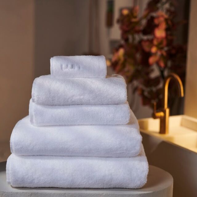 Softness guaranteed 🤍

#cottontowels #yourhomeyourspa #homespa #scandinavianhome #bathroomideas #bathroomideas #bathing #towels #softtowels